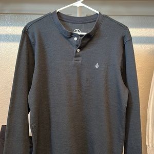 Volcom Mens Henley very dark grey sz medium